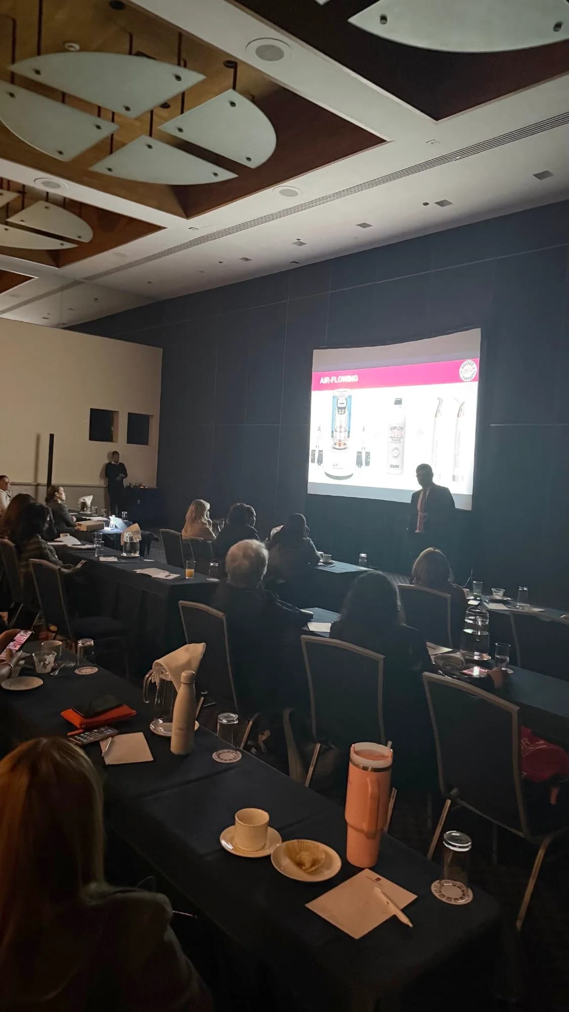 Ponencia sobre Guided Biofilm Therapy en Ciudad de México